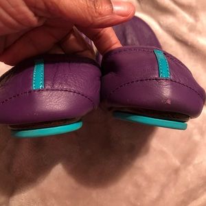 VGUC Lilac Tieks- worn 3 times. Small scuffs